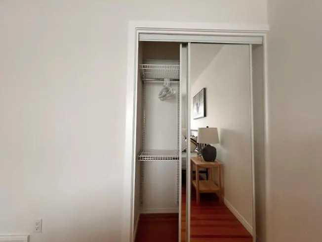 Modern 3Br Near Airport & Dt Villa Calgary 0*,