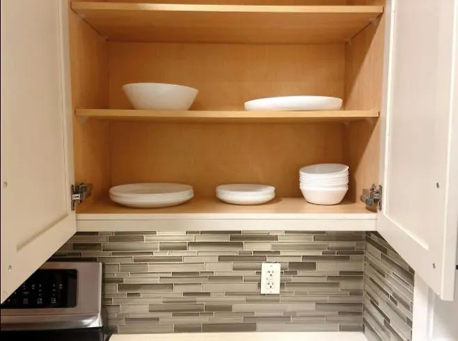Modern 3Br Near Airport & Dt Villa Calgary