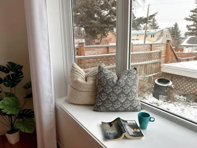 Modern 3Br Near Airport & Dt Villa Calgary 0*,